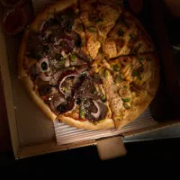 کارآموز پیتزا،برگر و بشقاب داغ