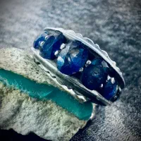 انگشتر جواهری یاقوت کبود