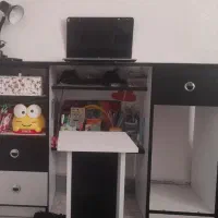 میز کامپیوتر و لپ تاپ