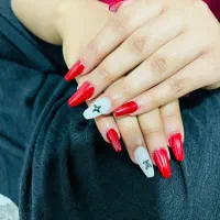 کاشت ناخون