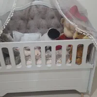 تخت و گهواره کودک