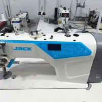 چرخکار ماهر وسط کار..خیاط