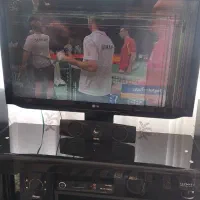 تلوزیون ۴۲ الجی ومیز تلوزیون|تلویزیون و پروژکتور|پرند, فاز ۶|دیوار