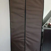 کمد برزنتی رنگ قهوه‌ای در حد نو