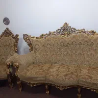 مبل سلطنتی چوب مقاوم  در حد نو