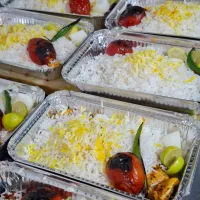 نیرو خانم جهت کار درتهیه غذا قبل از پل حجاج