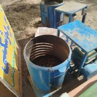 گردوپوست کنی وشکنی