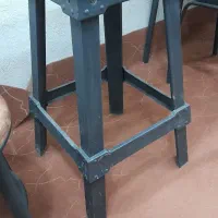 صندلی‌لگنی‌حفره‌دار|میز و صندلی غذاخوری|حمیدیا, |دیوار