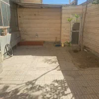 دربست ۲ خواب ۱۰۰ متر ماشین رو نیست تمیز .|اجارهٔ خانه و ویلا|اصفهان, فرح آباد|دیوار