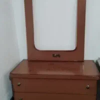 میز آرایشی چوبی