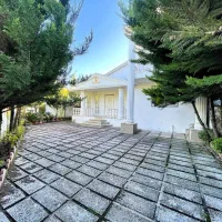 با یه چمدون لباس وارد ویلای خودت شو