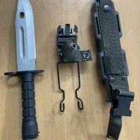 چاقو کوهنوردی m9