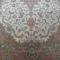فرش ماشینی ۸ متری در حد نو ۲×۴