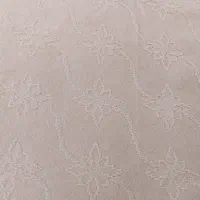 موکت نمدی طرح برجسته رنگ کرم