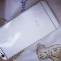 اپل iPhone 6s با حافظهٔ ۶۴ گیگابایت
