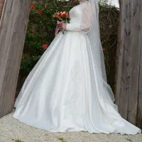 فروش لباس عروس|لباس|رشت, معلولین|دیوار