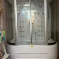 جکوزی شیشه ای