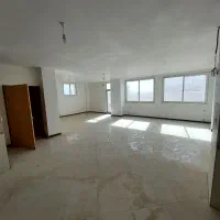 اپارتمان طبقه همکف