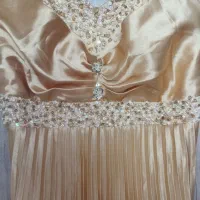 لباس مجلسی|لباس|شاهین‌شهر, فدک|دیوار