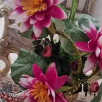 گلدان با گل مرداب شاخه گل رز مصنوعی هدیه روز مادر|گل مصنوعی|مشهد, چهارچشمه|دیوار