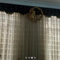 پرده با دوعدد والان وکتیبه در حد نو تمیز وشیک|پرده، رانر، رومیزی|هشتگرد, شهرک آپادانا|دیوار