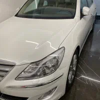 هیوندای جنسیس ۲۰۱۲
