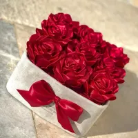 گل ربانی باکس ودسته گل