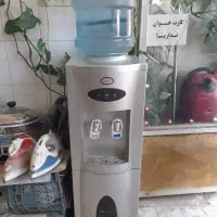 آب سردکن یخچال دار