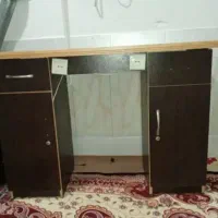 میز تحریر و ویترین قفسه و کتابخانه