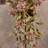 گل مصنوعی با گلدان فرفورژه