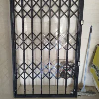 حفاظ دزدگیر ریلی اکاردونی آپارتمانی|مصالح و تجهیزات ساختمان|شیراز, شهرک آرین|دیوار