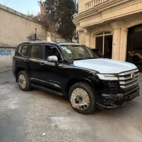 لندکروز مشکی فول مدل ۲۰۲۵ vxr صفر کیلو متر
