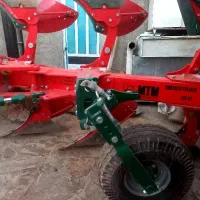 گاو آهن سه خیش دوطرفه ترک وارداتی