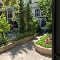 زعفرانیه ۱۰۰۰ متر عمارت قناتی نوساز و مشجر