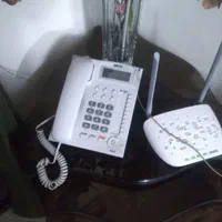 خط تلفن ثابت