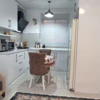 /طبقه بالا ۸۰متری/دوبر نورگیرفوق‌العاده/خ جمهوری/