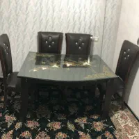 میز نهارخوری چهارنفره