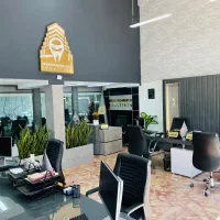نیازمندیم،مشاور‌ فروش املاک،خانم/آقا