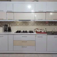 فروش کابینت در حد نو همراه باسینک شیر و هود