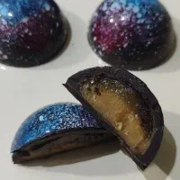 شکلاتهای دست‌ساز با فیلینگهای متنوع ولذیذ