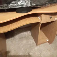 میز تحریر کامپیوتر و میز تلویزیون