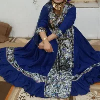 لباس محلی آبی