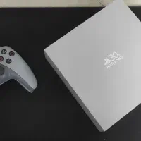 دسته 30سالگی ps5 با دسته نیکون rgb