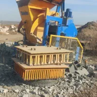 دستگاه بلوک زنی کامل|ماشین‌آلات صنعتی|پارس‌آباد, |دیوار