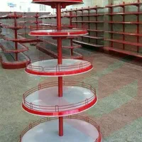 قفسه گرد وسط و سبد ایستاده