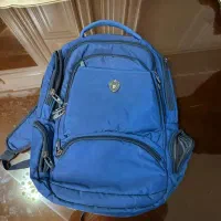 کوله پشتی پییر گاردین اصلی قیمت سه میلیون درحد نو