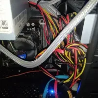 کیس و مانیتور