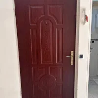 درب ورودی اپارتمان