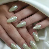 کاشت تخصصی ناخن|خدمات آرایشگری و زیبایی|اصفهان, گلزار|دیوار