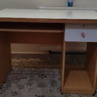 میز کامپیوتر